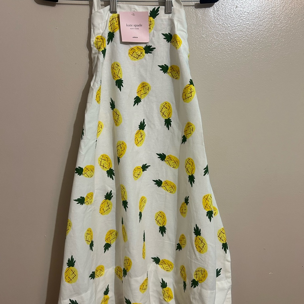 Kate Spade White Apron with Yellow Pineapple Design